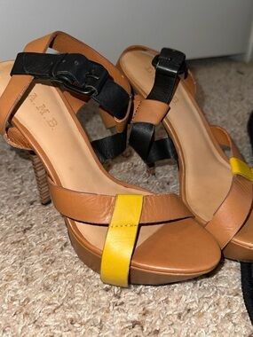 NEW L.A.M.B Tan Leather Heels